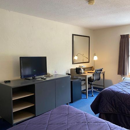 Pictured Rocks Inn And Suites Мунизинг Экстерьер фото