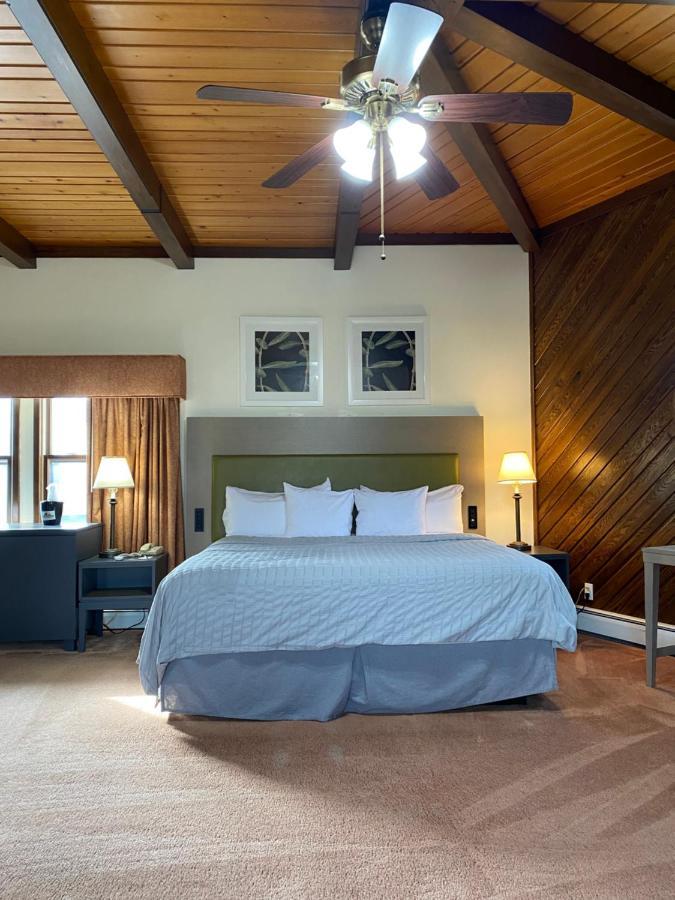 Pictured Rocks Inn And Suites Мунизинг Экстерьер фото