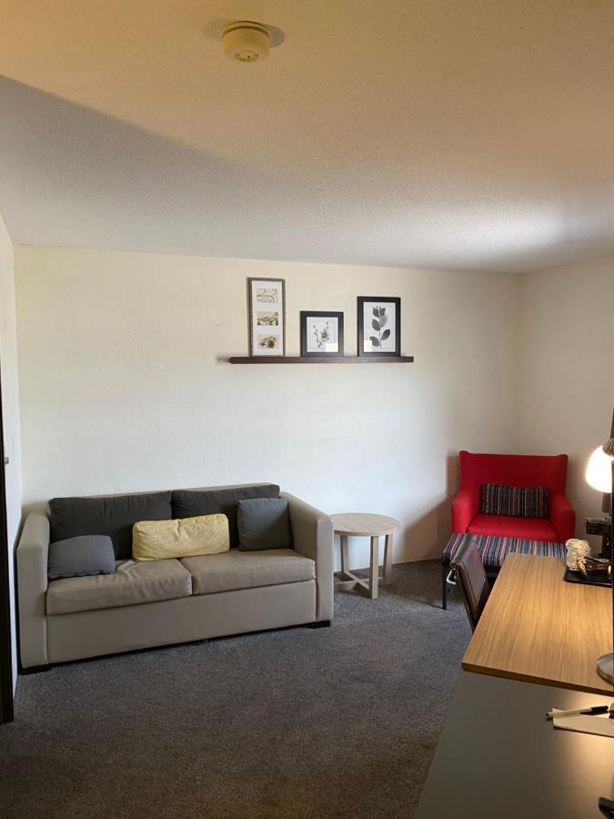 Pictured Rocks Inn And Suites Мунизинг Экстерьер фото