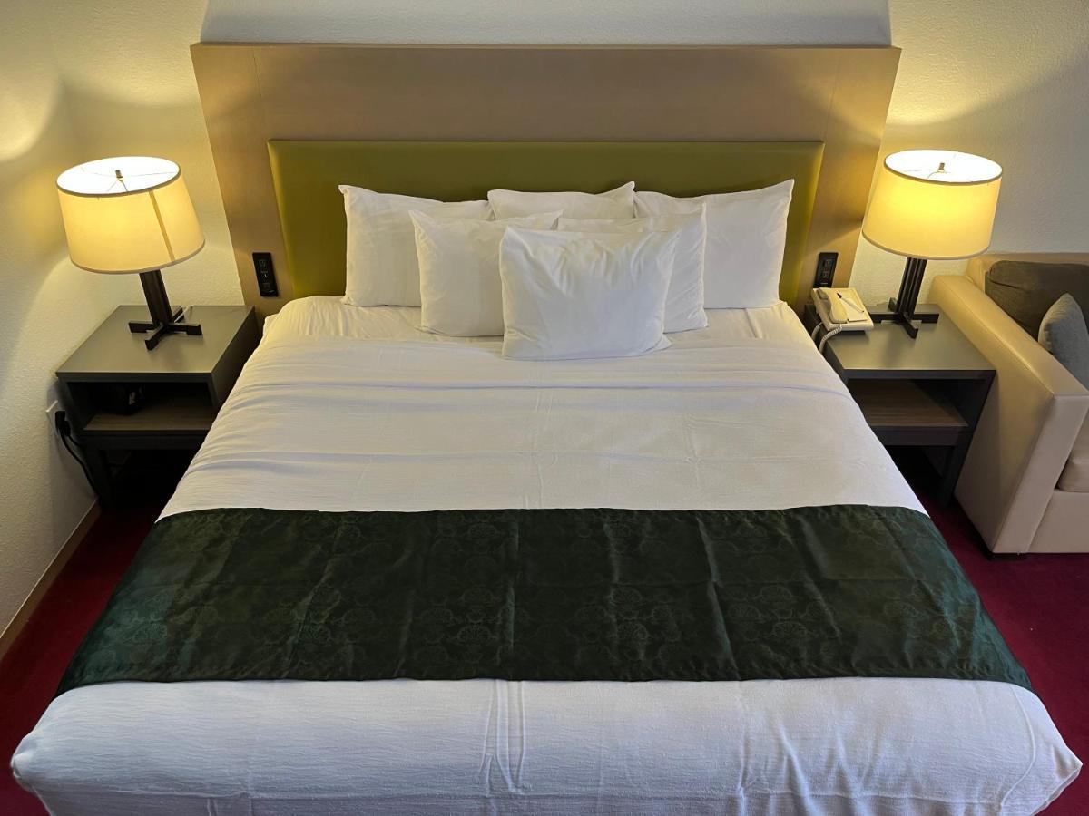 Pictured Rocks Inn And Suites Мунизинг Экстерьер фото