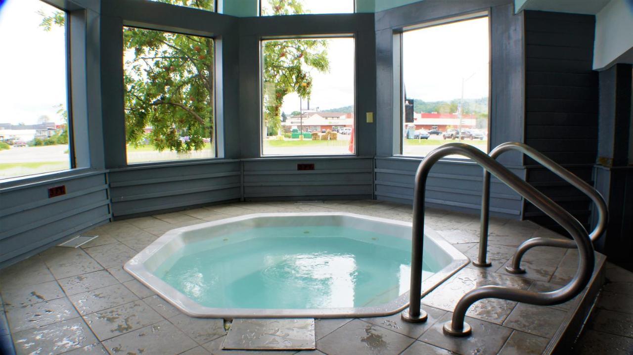 Pictured Rocks Inn And Suites Мунизинг Экстерьер фото